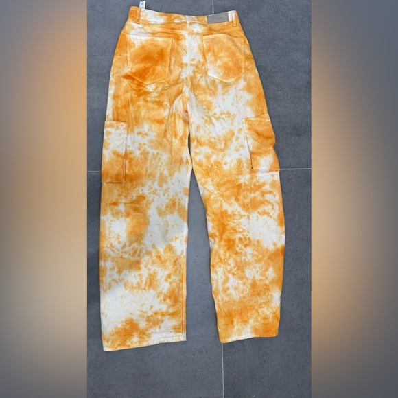 NWT Tie Dye Denim Pocket Detail Cargo Jean size 8 - Picture 4 of 6